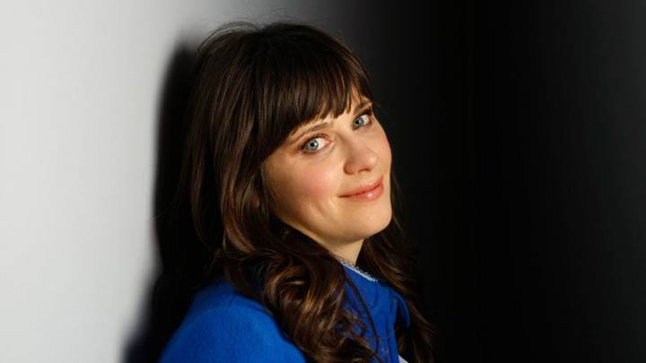 Zooey Deschanel Smiling Cute Eyes N Side Pose Photoshoot